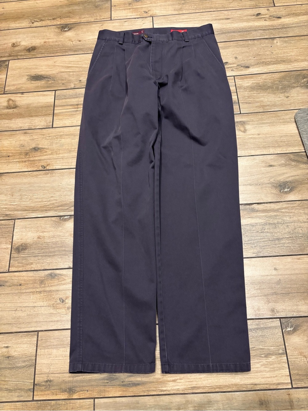 Y2K Nordstrom Baggy Navy Blue Pleaded Cotton Pants Size 33x32 8 Inch Leg Opening